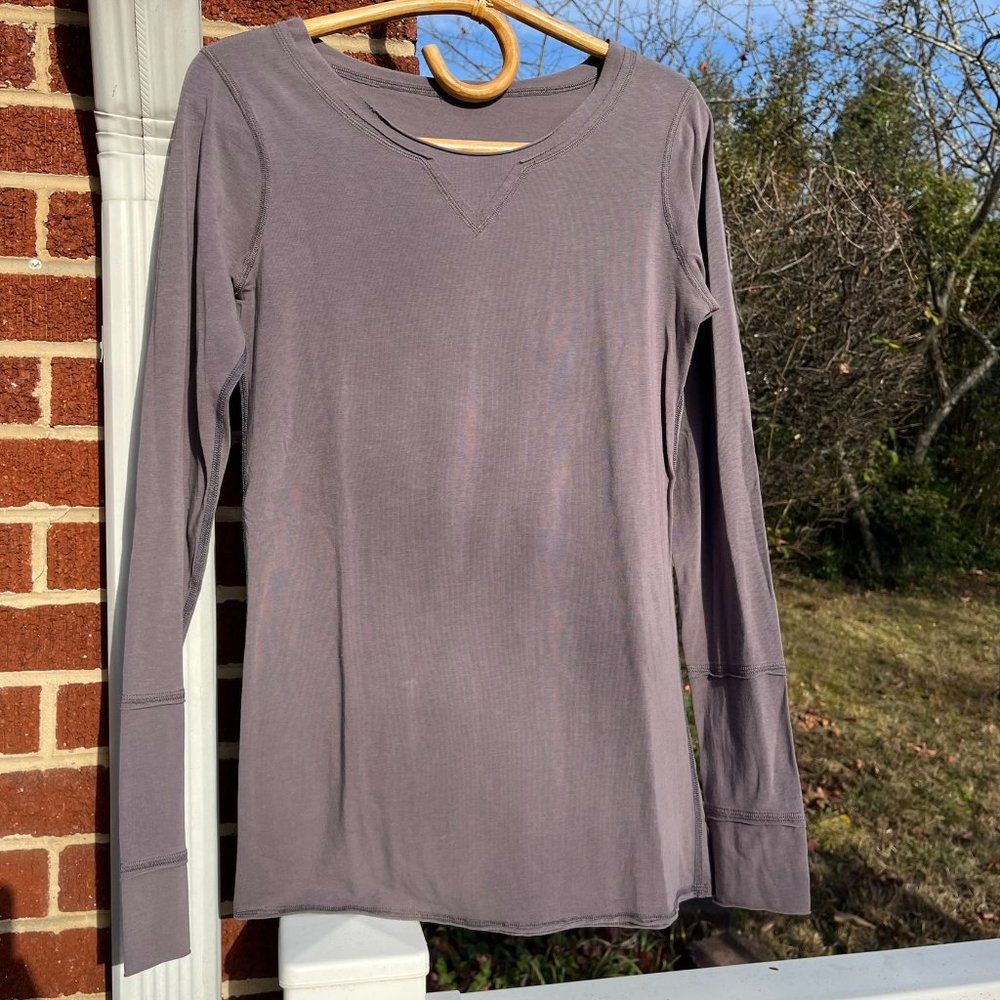 Lululemon Purple Long Sleeve Women's Medium